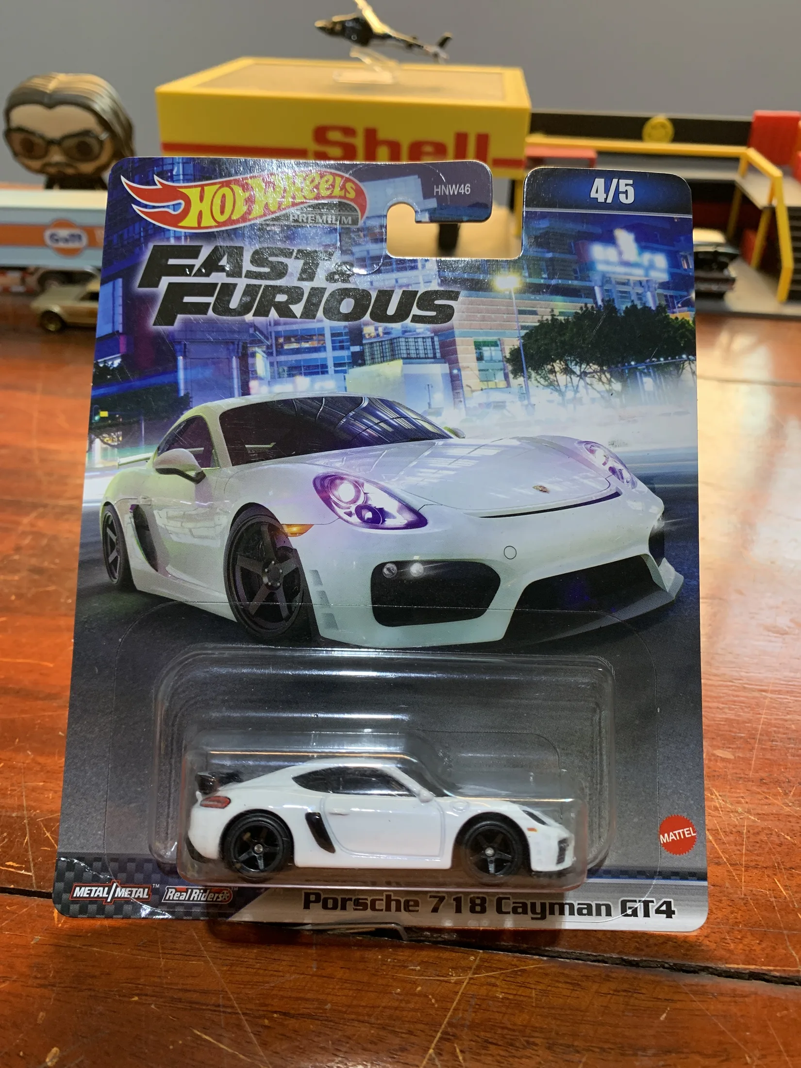 Porsche 718 Cayman GT4